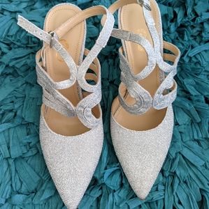 Silver Heels (NEW)